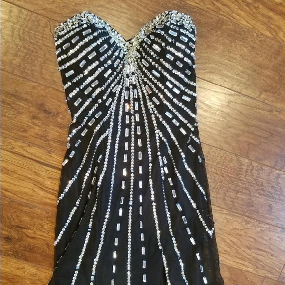 Prom Dress - Picture 2 of 3